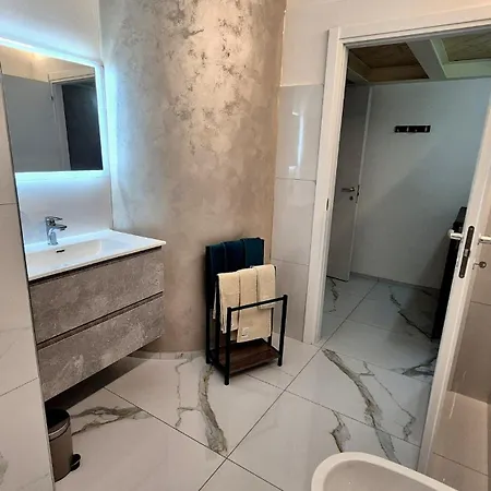 Il Viaggiatore Apartment *